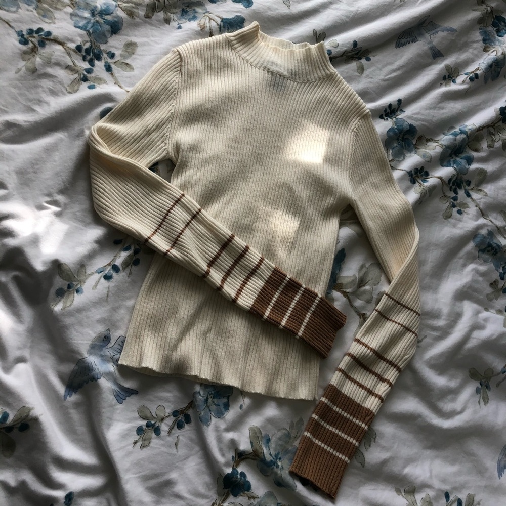 Beige long sleeve sweater